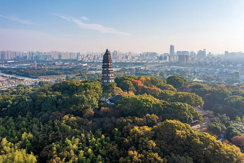 Suzhou garden pavilion and rockery