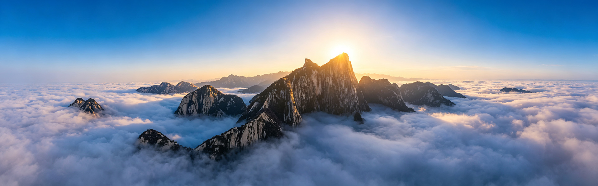 Mount Huashan cable car and ridges