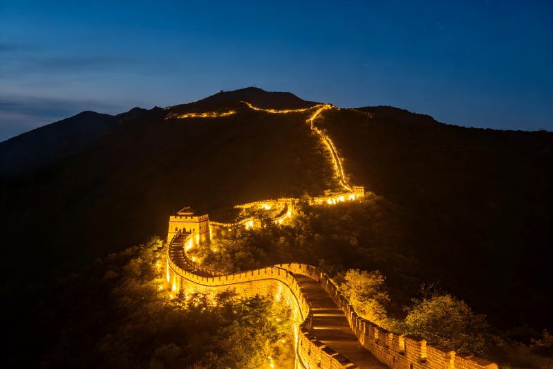 Great Wall golden hour sunset over the mountains